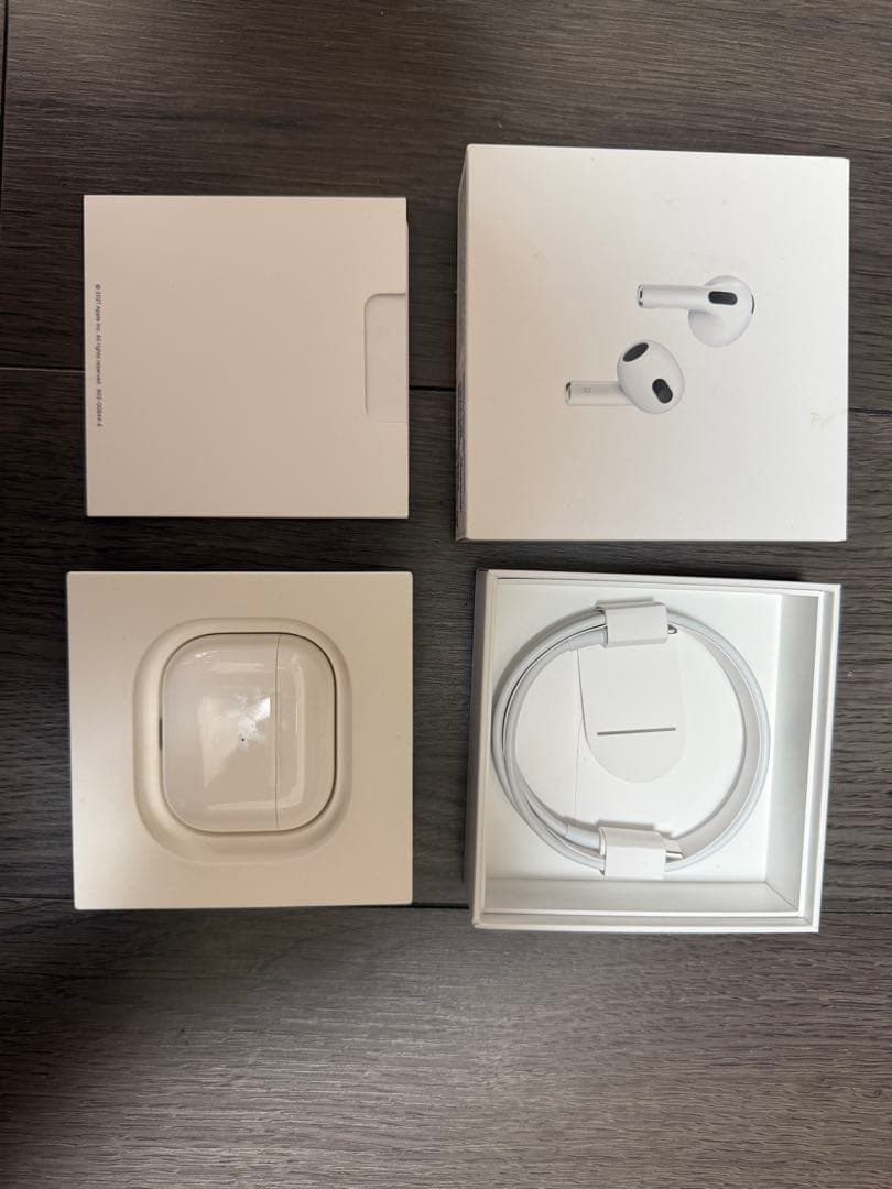 AirPods (第3世代) 本体 Lightning充電ケース付きAirPods（第3世代） MPNY3J/A [ワイヤレス