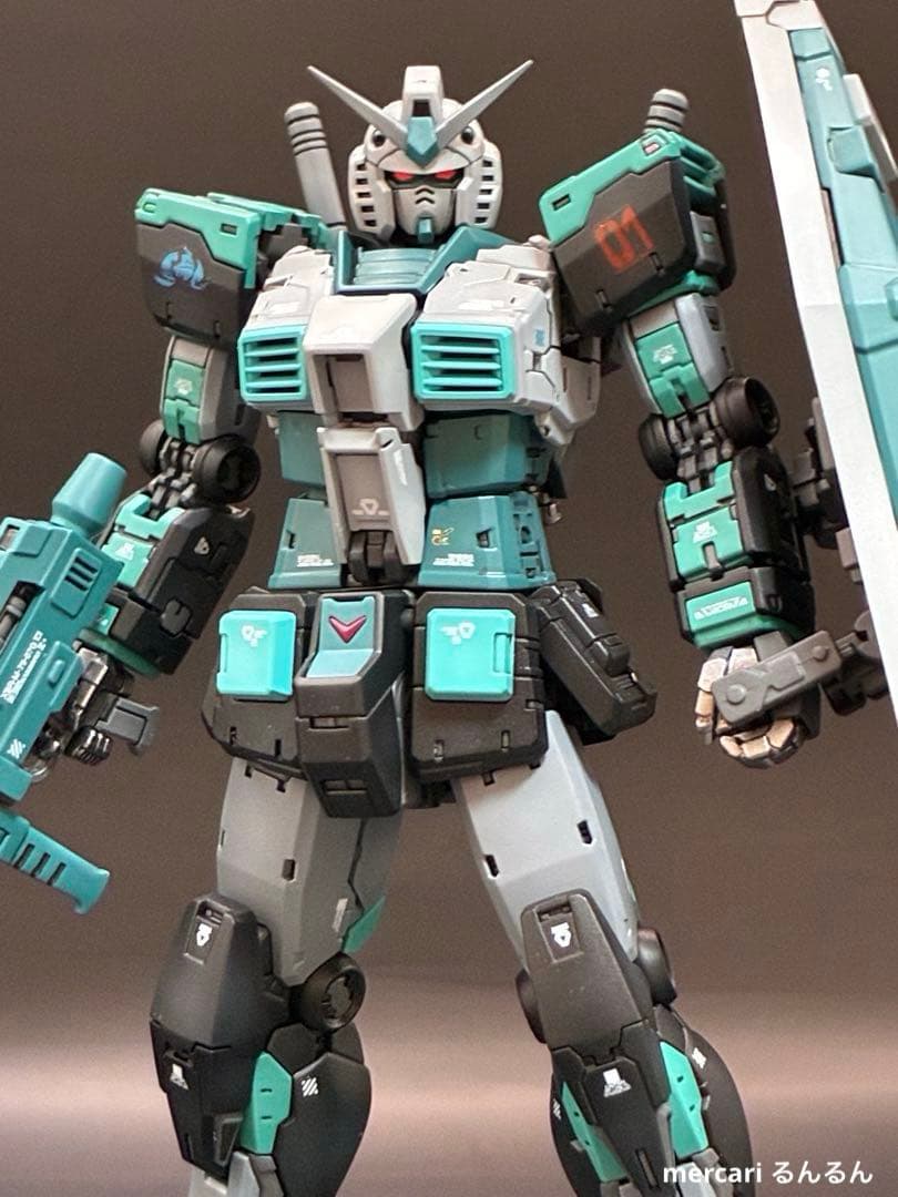 RG 1/144 RX-78-2ガンダムVer.2.0初音ミクカラー 塗装完成品 - メルカリ