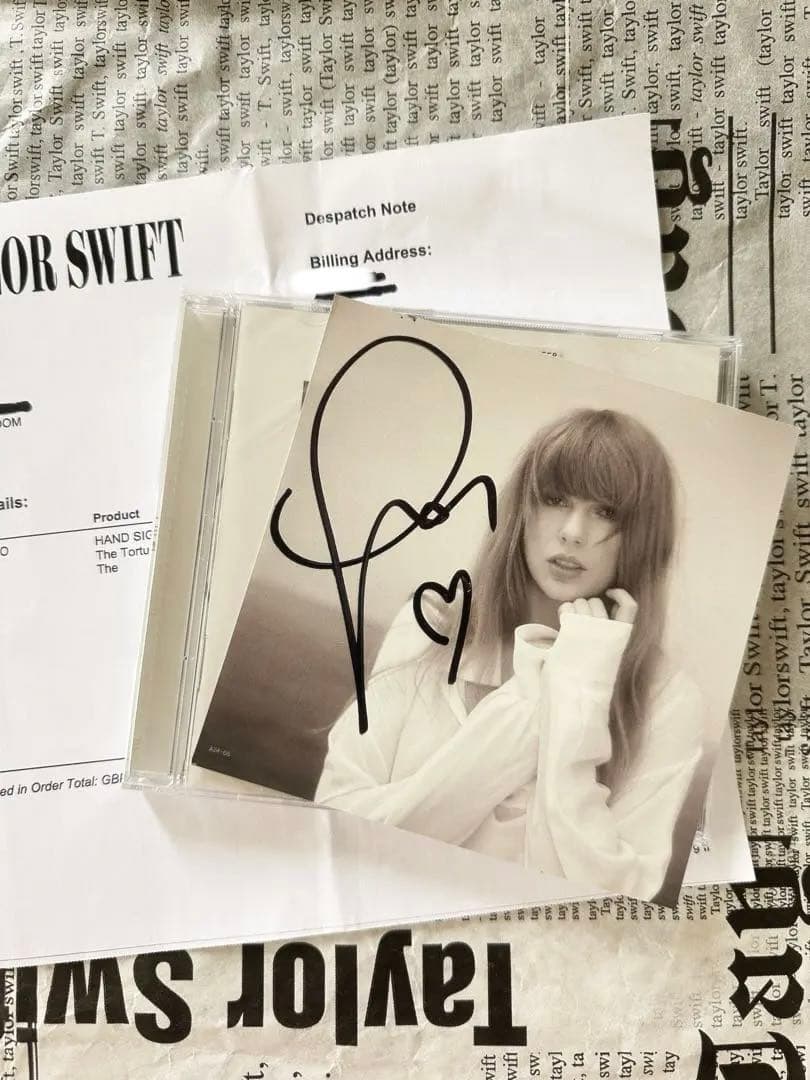 テイラースウィフト　taylor swift サインCD TTPD Amazon.co.jp: THE TORTURED POETS DEPARTMENT: ミュージック