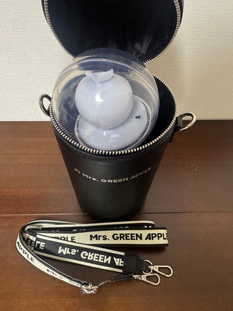 Mrs. GREEN APPLE ペンライト、ペンライトケースセット - メルカリ