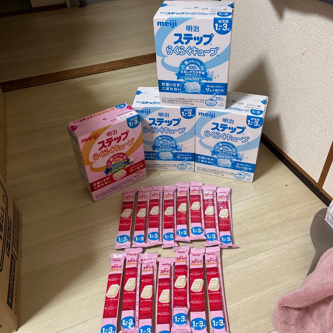 明治ステップらくらくキューブ まとめ売り - メルカリ