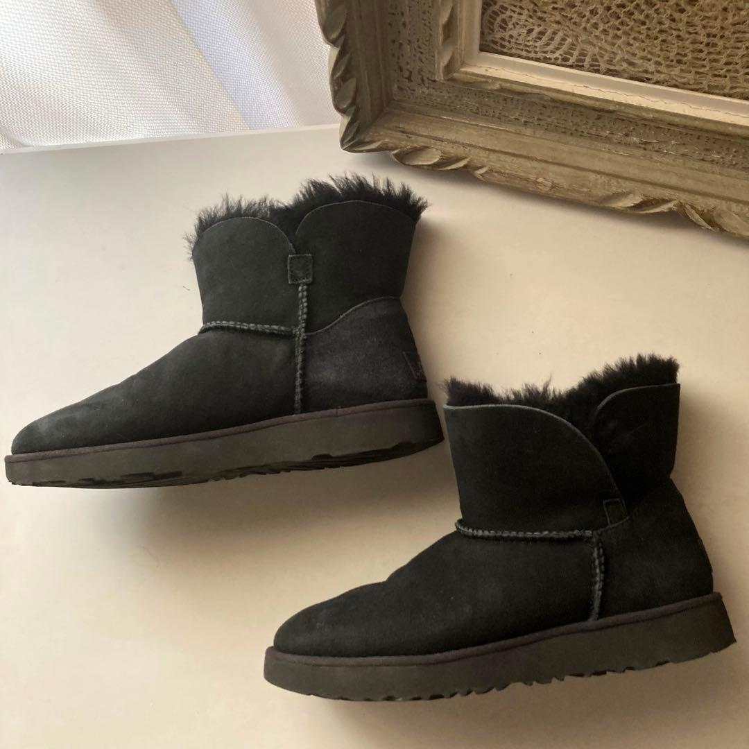 美品 UGG アグ＊クラシックカフ ミニ ムートンブーツ＊US7 24.0cm