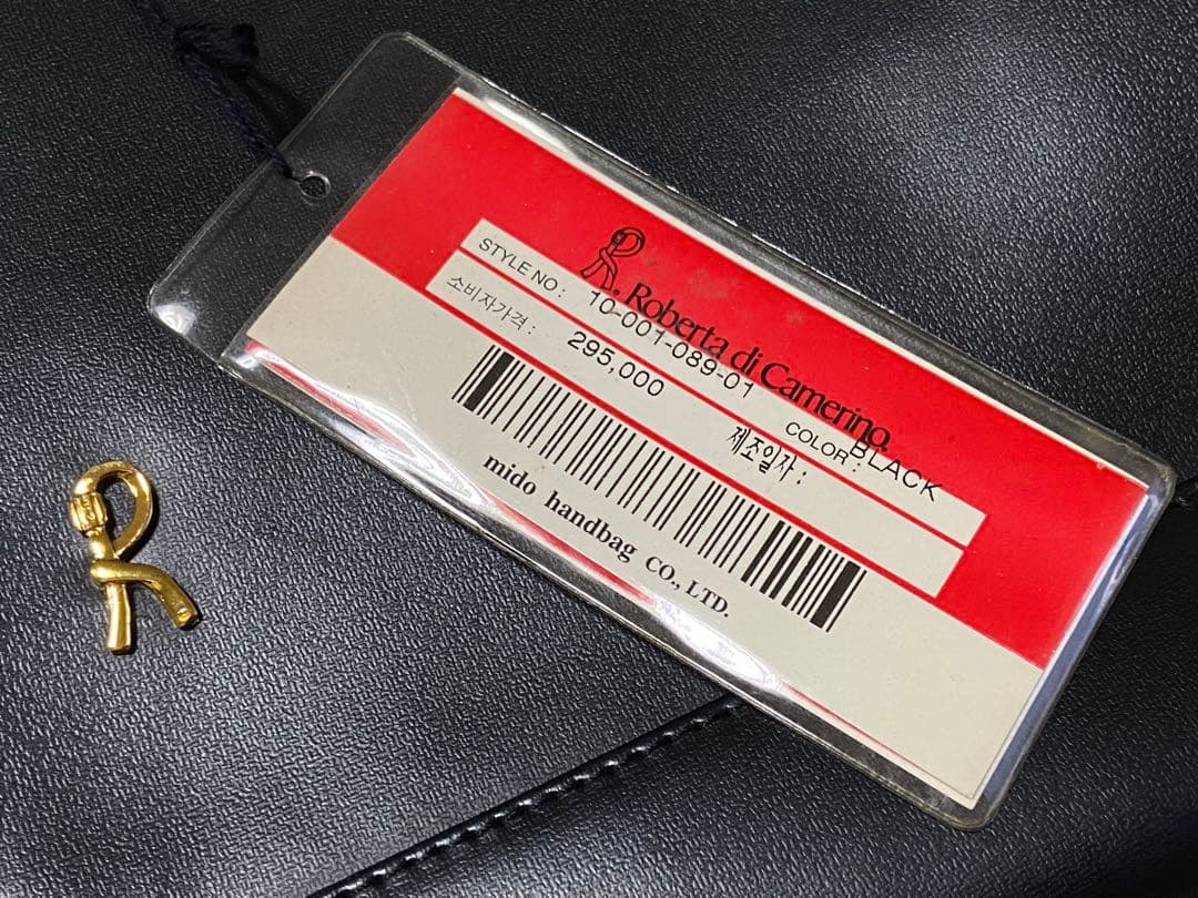 未使用 ロベルタディカメリーノ ワンショルダーバッグ 巾着 レザー 本