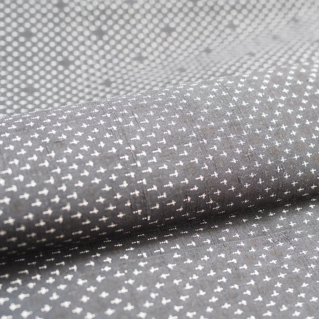 着物】【付下げ】紬 黒字 十字絣 付下げ No.6 - メルカリ