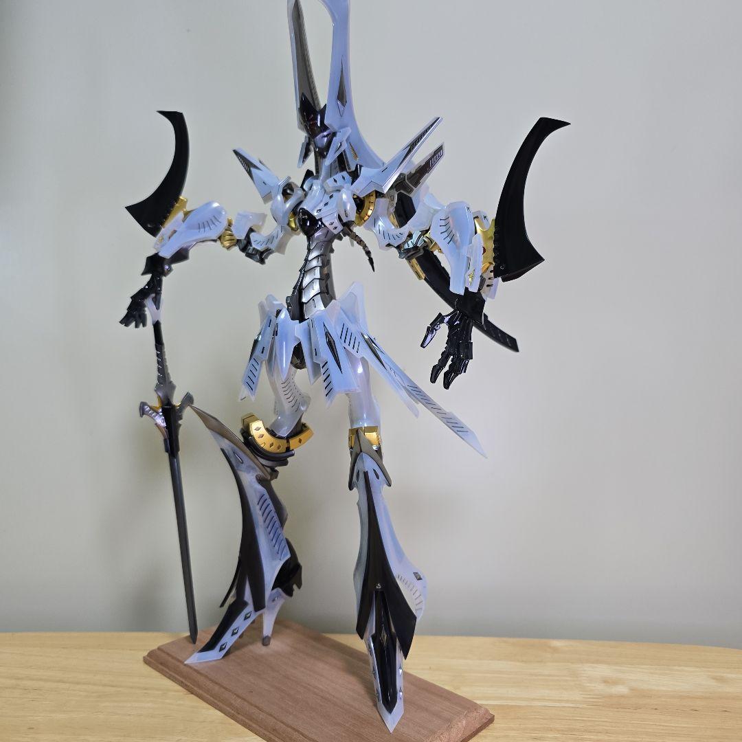 む*ぃ様 HSGK 1/72 ダス・ゴースト =ナカカラ 3069=　塗装済み完