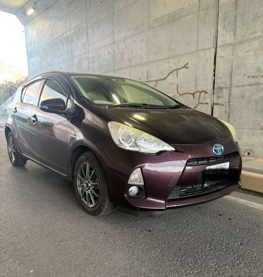 トヨタ アクア パープル アルミホイール トヨタ新型アクアがマイナーチェンジで燃費38.0km/L達成。新グレード