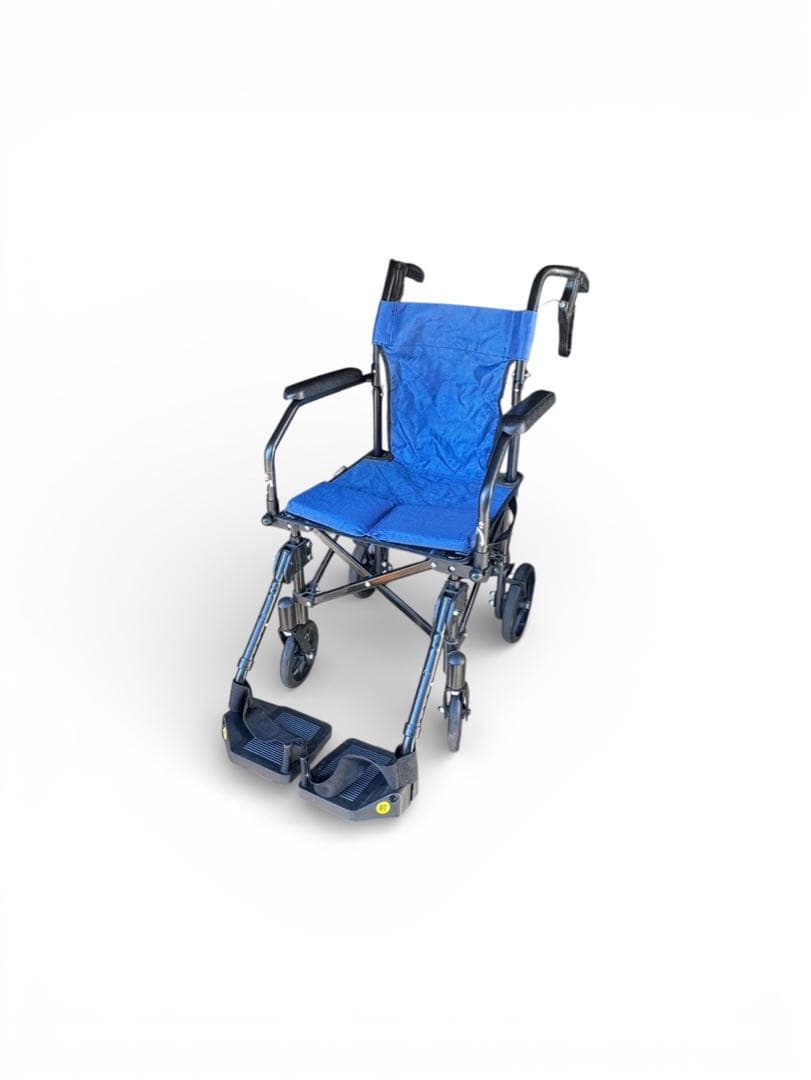 ハンディライトプラス HLP09020 介助式車椅子 折りたたみ 軽量 楽天市場】携帯折り畳み軽量介助車いす ハンディライトプラス HLP09020