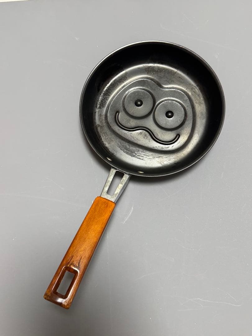 バムとケロ　パンケーキパン(廃盤・希少品) バムとケロ フライパン パンケーキメーカー 生産終了品 レア ケロパン