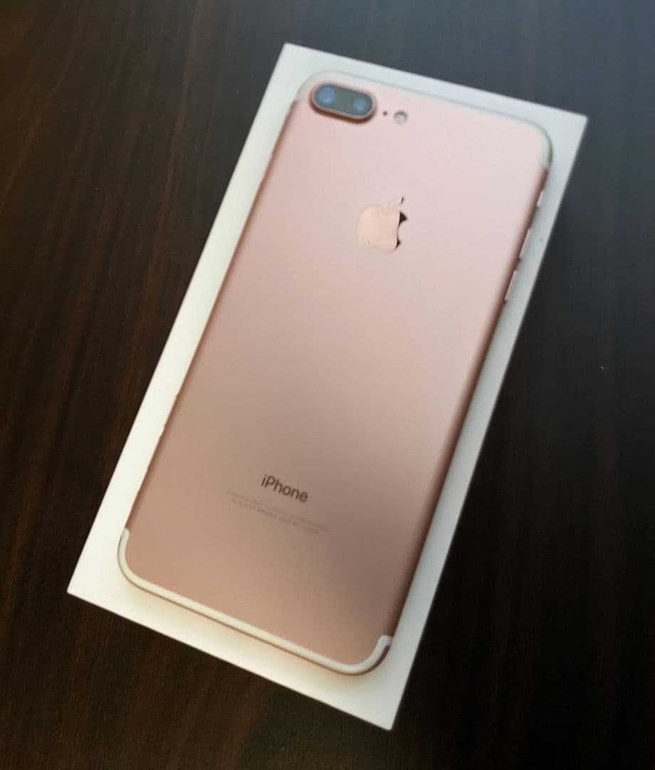 ほぼ新品 iPhone 7 Plus ローズ Iphone 7 plus Rose Gold 32GB - box only - no phone, no accessories