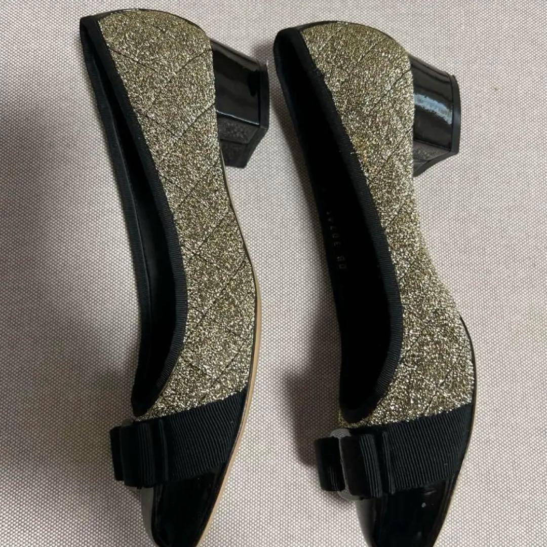 美品　Salvatore Ferragamo フラットシューズ　23.5cm