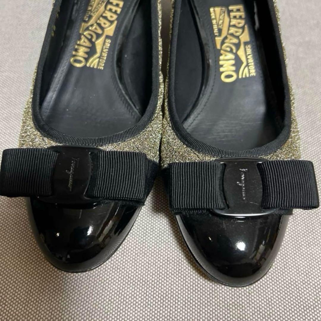 美品　Salvatore Ferragamo フラットシューズ　23.5cm
