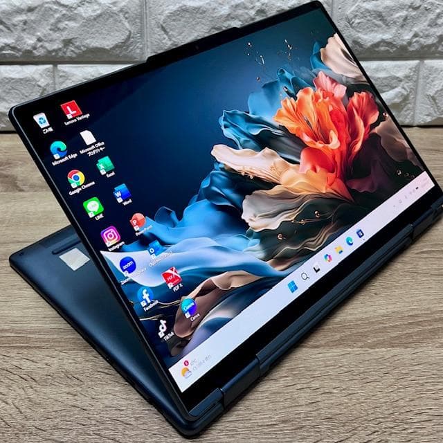 ◇極美品級◇2in1コンバーチブル！2.8K！OLED！Lenovo Yoga7