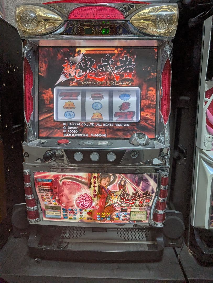 パチスロ　新鬼武者　茜パネル　5号機　実機　不要機付き　送料無料 スロット パチスロ実機】ロデオ☆新鬼武者（茜パネル）【オートプレイ付コイン