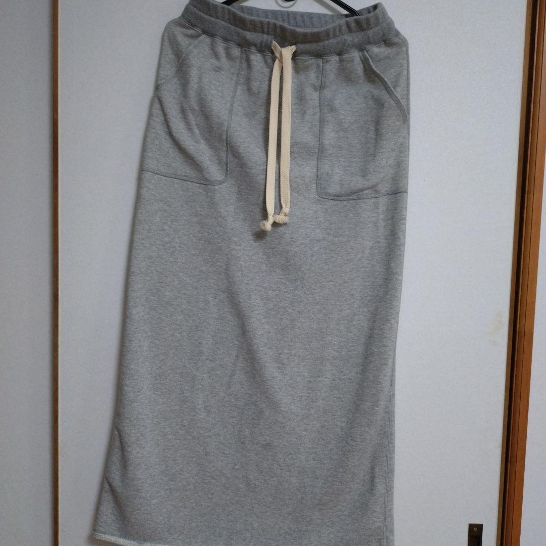 doudouナンバーリング裏起毛プルオーバー　スカート　セットアップ