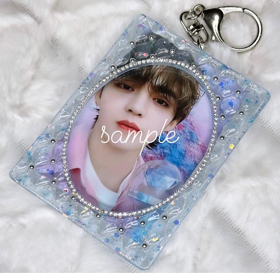 キルティング トレカキーホルダー トレカケース オーバル 水色 - メルカリ