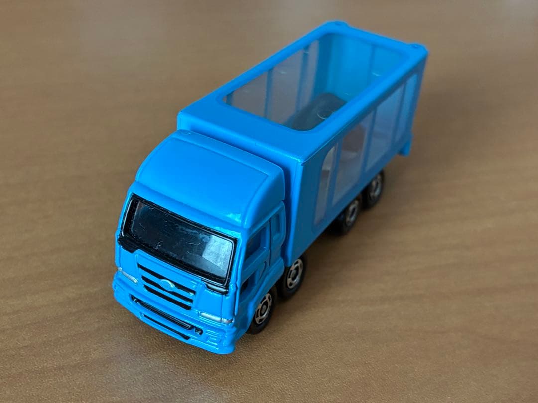 廃盤 トミカ 日産ディーゼル ビッグサム 動物運搬車 ペンギン - メルカリ