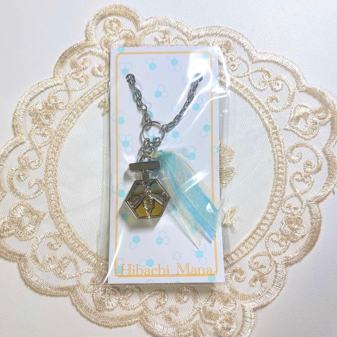 にじさんじ 緋八マナ バックチャーム - メルカリ