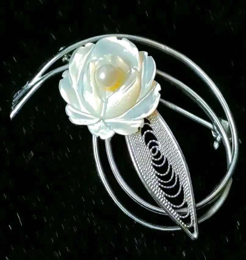 バーバリー カメオ ブローチ パールカメオ パール 真珠 ブローチ 18K