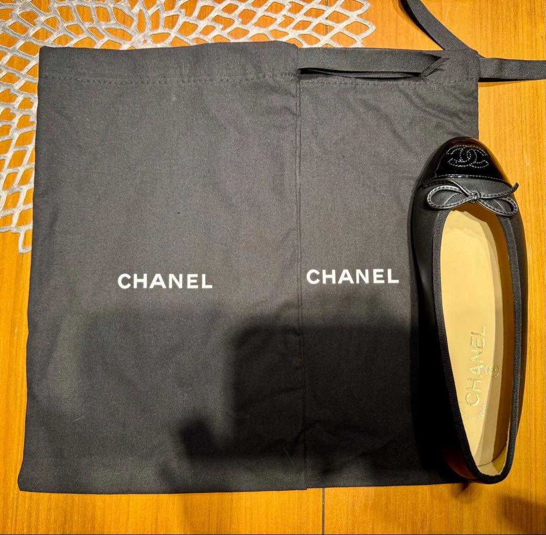 CHANEL バレエシューズ ブラック 35ハーフ - メルカリ