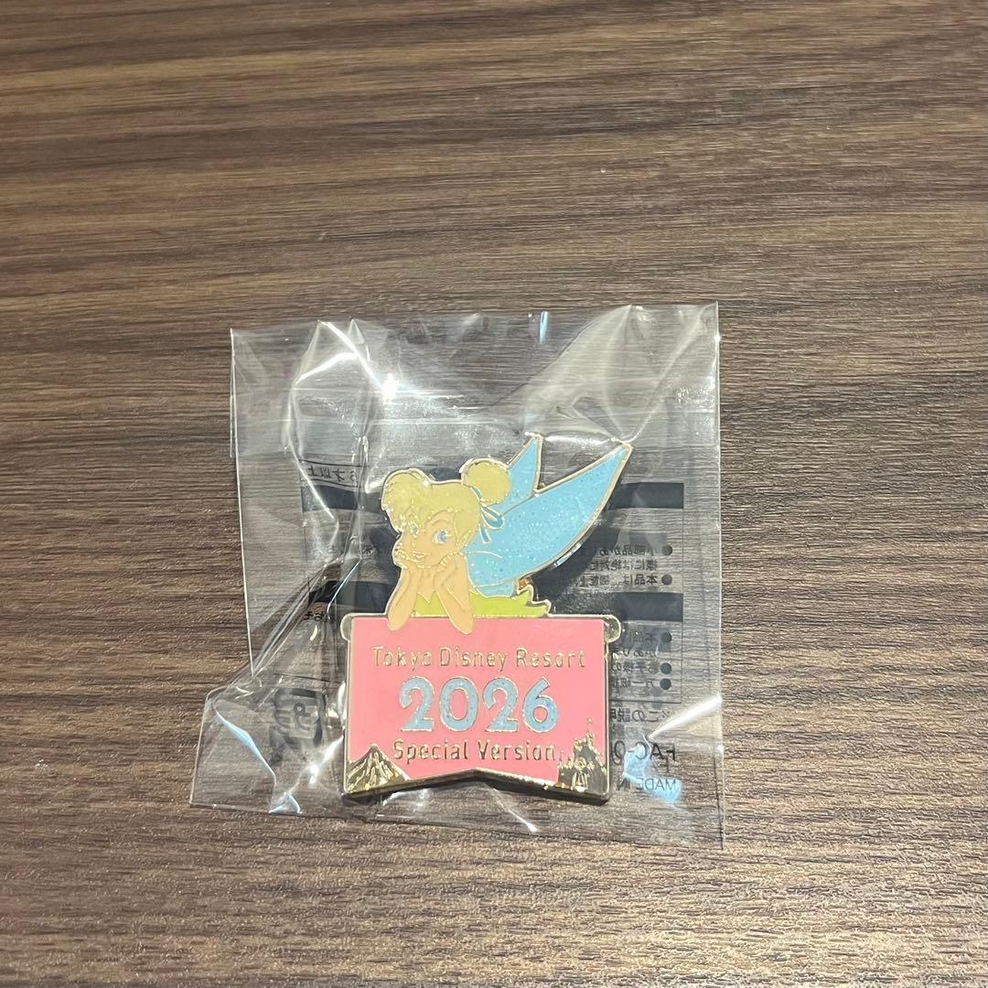 東京ディズニーリゾート 2026年特別版ピンバッジ - メルカリ