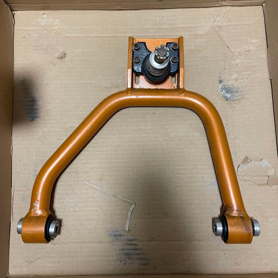 SKID RACING フロントアッパーアームSKID RACING 16アリスト用 調整式