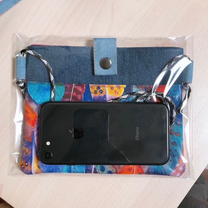 338.デニムリメイク❤︎サコッシュ 携帯ポーチ - メルカリ