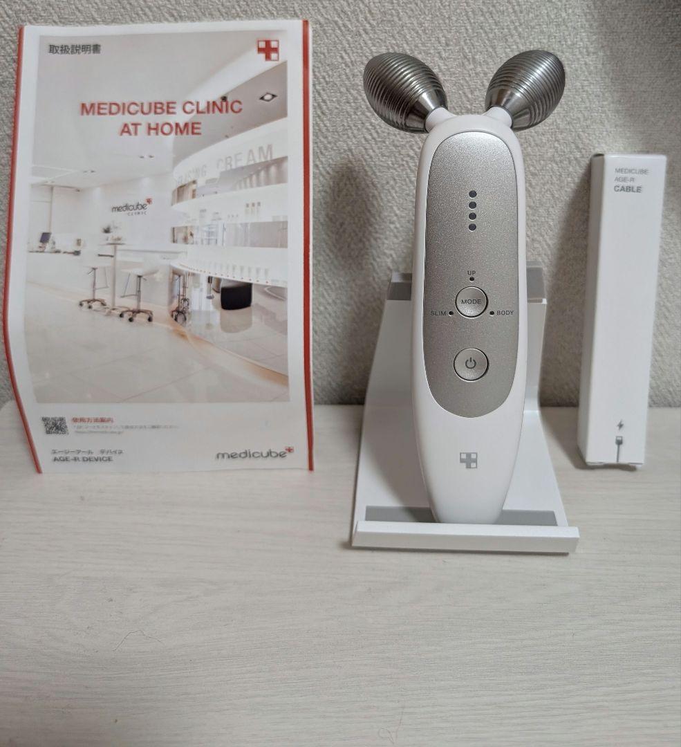 メディキューブ AGE-R EMSダーマショット 美顔器 充電ケーブル付き Qoo10] メディキューブ 【韓国シェア1位ブランド】AGE-R E