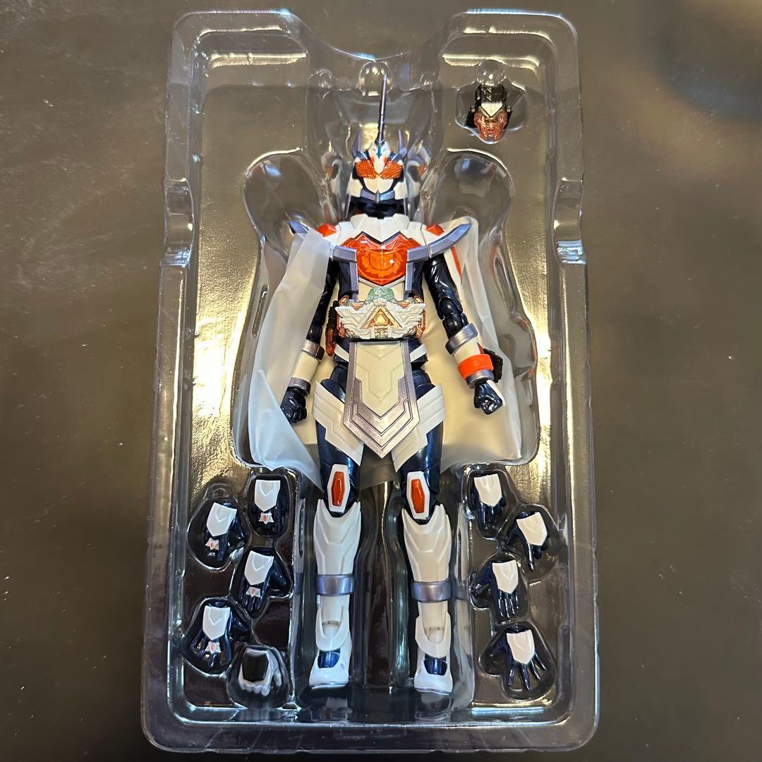 【開封済み】S.H.Figuarts 仮面ライダーマジェード サンユニコーン