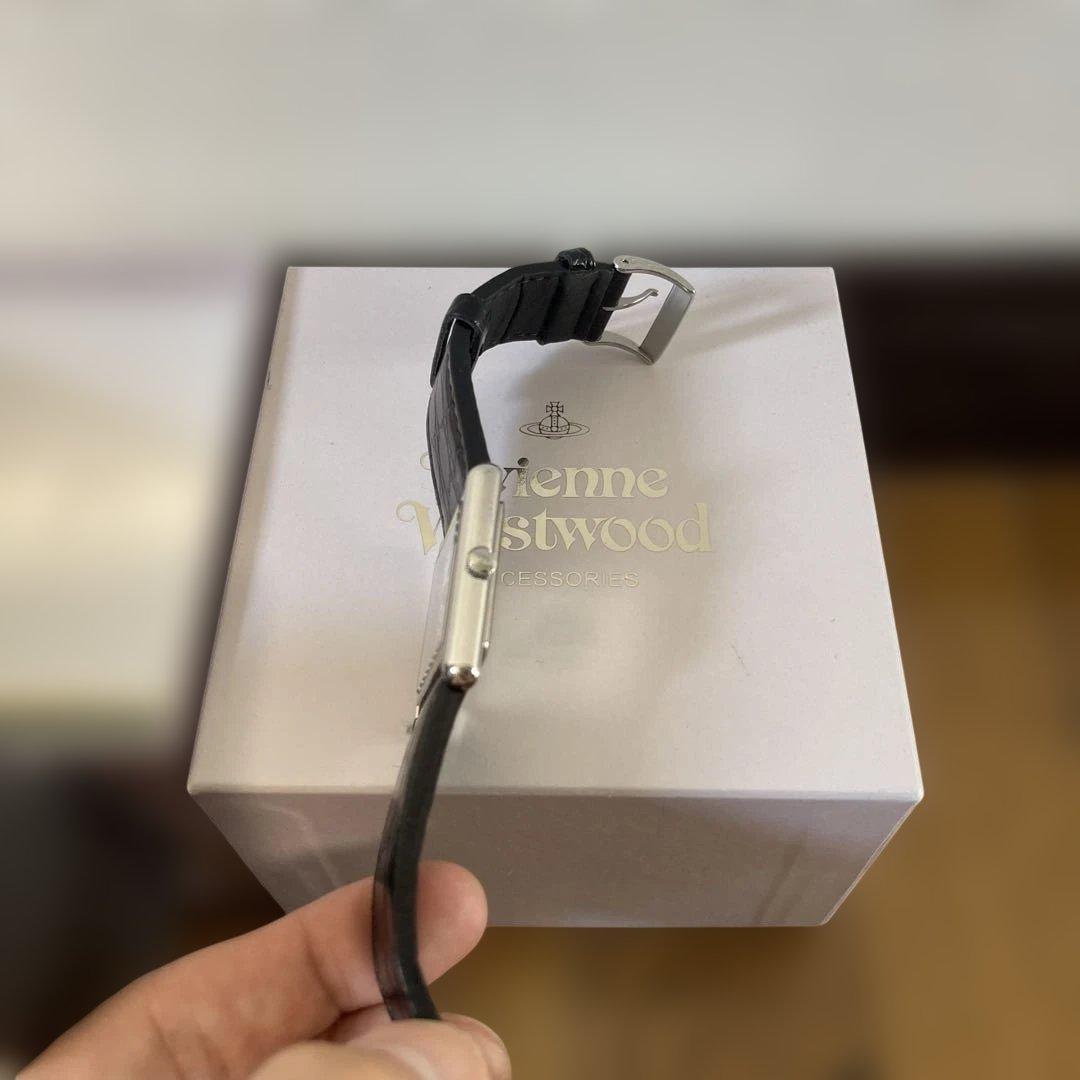 Vivienne Westwood 腕時計 VW10D8-09 - メルカリ