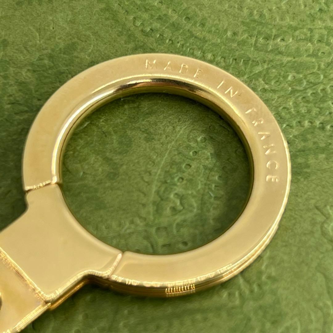 ルイヴィトン アノクレ ゴールド キーホルダー 04-127.66 - メルカリ