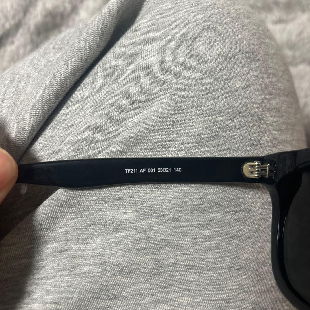 TOM FORD トムフォード サングラス TF211 AF 001 ブラック - メルカリ