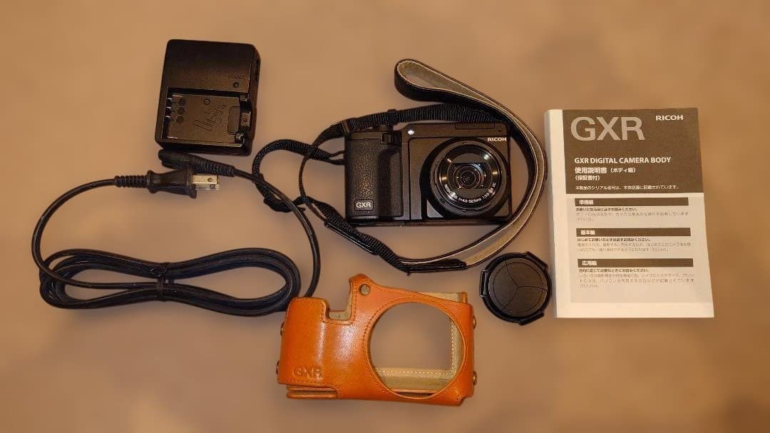 （am※ssk様限定） RICOH GXR P10 KIT本体【おまけ付】 リコーGXR+P10 KIT 28-300mm F3.5-5.6 VC（中古新入荷品）レビュー