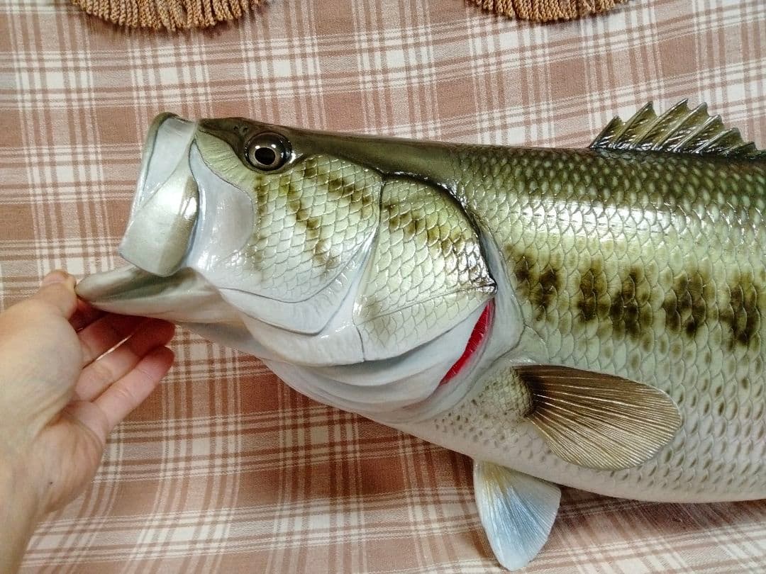 ハンドメイド　62cmブラックバス壁掛け　魚釣り　フィギュア　レプリカ ハンドメイド 62cmブラックバス壁掛け 魚釣り フィギュア レプリカ