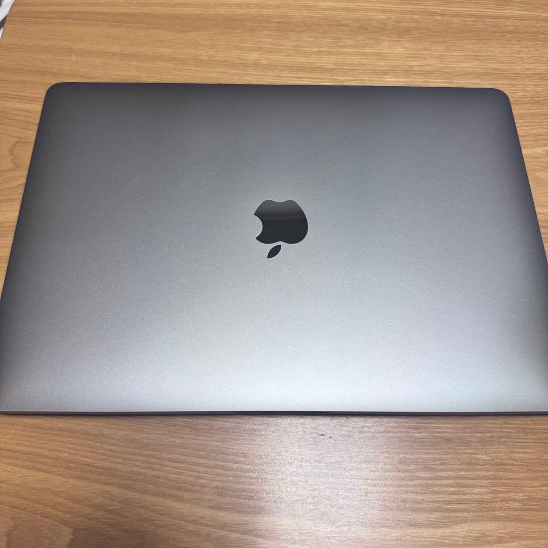 【美品】Macbook Pro 13インチ　2020モデル　※箱あり Amazon.co.jp: 【整備済み品】 Apple MacBook Pro M1 2020(13インチPro