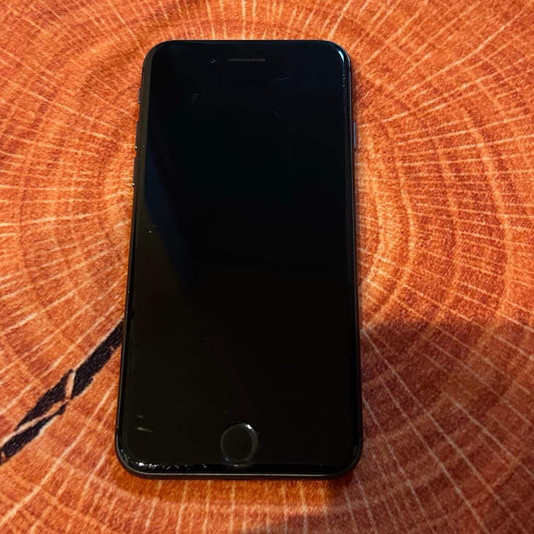 【動作品】iphone8 64G sim動作品