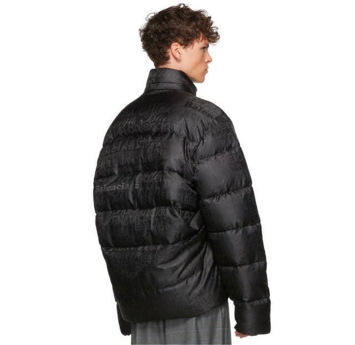 バレンシアガ BALENCIAGA Cシェイプ ダウン パファー - メルカリ