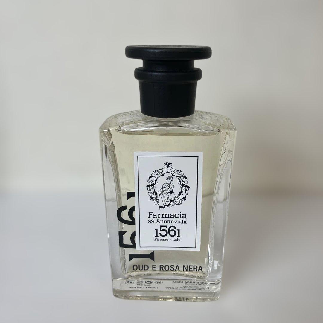 Farmacia ファルマチア 1561 OUD E ROSA NERA 香水