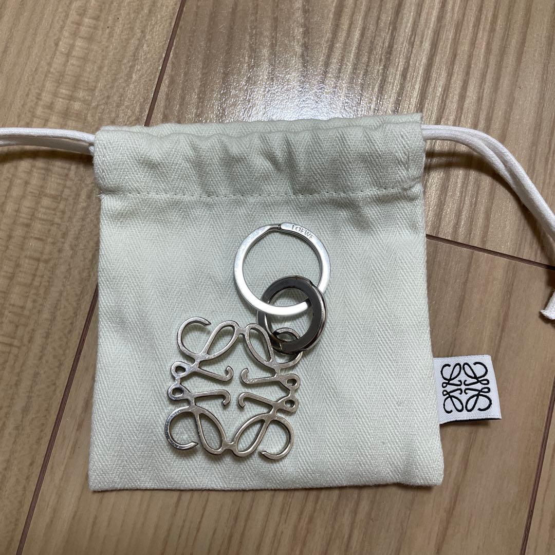 り*ん様 ロエベ　アナグラム　キーリング　（シルバー） り*ん様 ロエベ アナグラム キーリング （シルバー） LOEWE（ロエベ