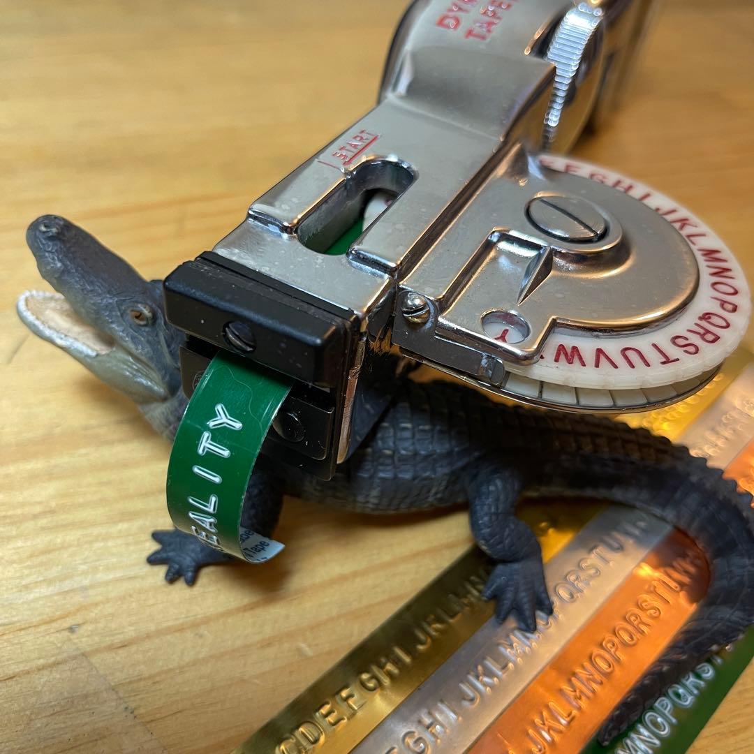 ■製品保証■ダイモ DYMO MITE M-22 タブ（２重）カット 185-6 □製品保証□ダイモ DYMO MITE M-22 タブ（2重）カット 185-6 - メルカリ