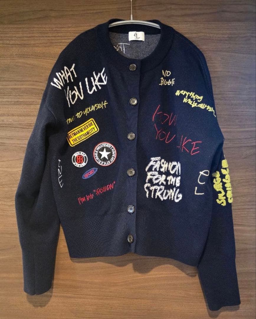 JEANASIS ジーナシス eL＋ おねさん 落書きカーディガン 限定品 - メルカリ