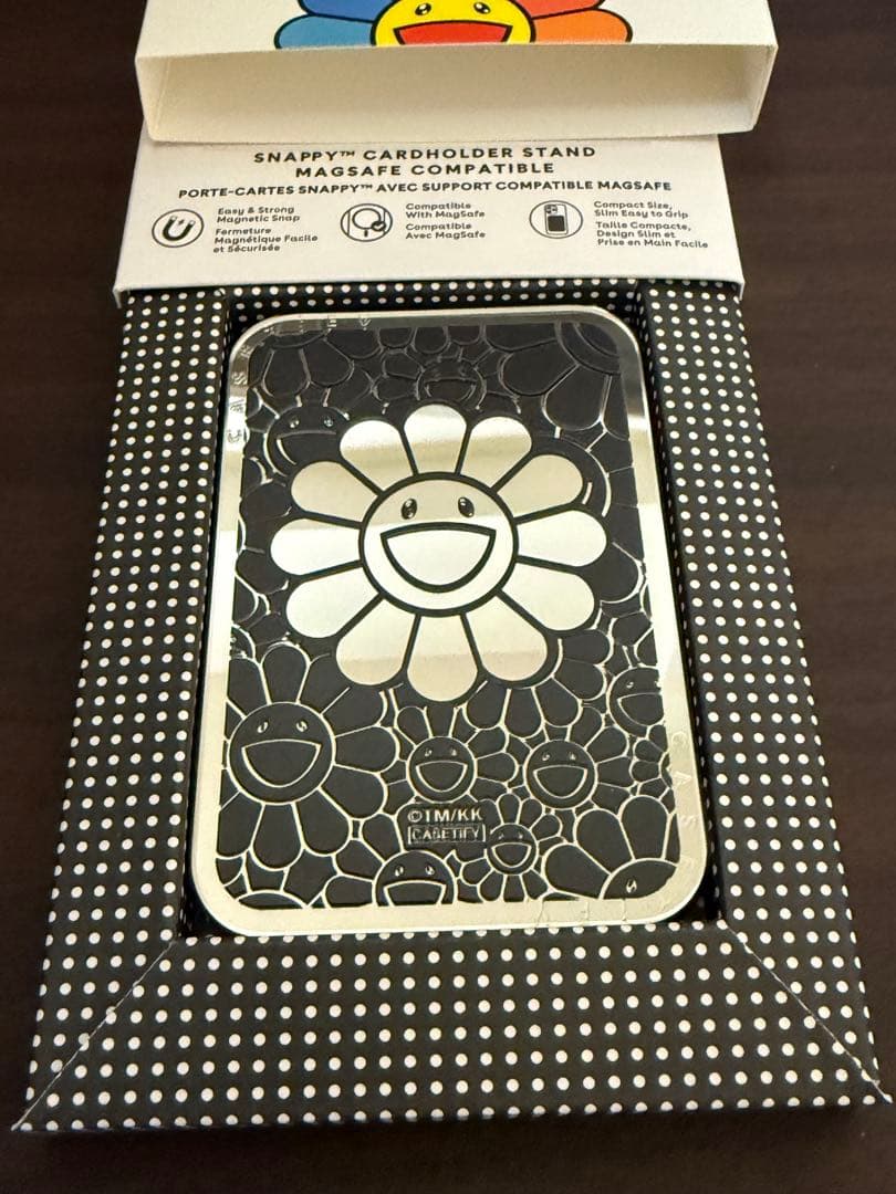 正規品　限定版　CASETiFY 村上隆　カードホルダースタンド ラスト1点 正規品 限定版 CASETiFY 村上隆 カードホルダースタンド ラスト1点