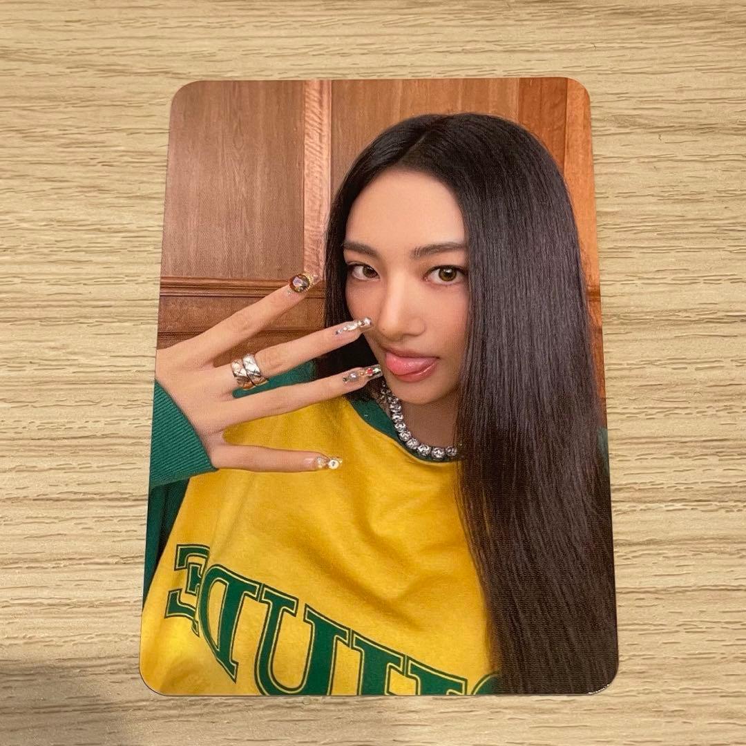 MEOVV ガウォン トレカ ポップアップ オフライン - メルカリ