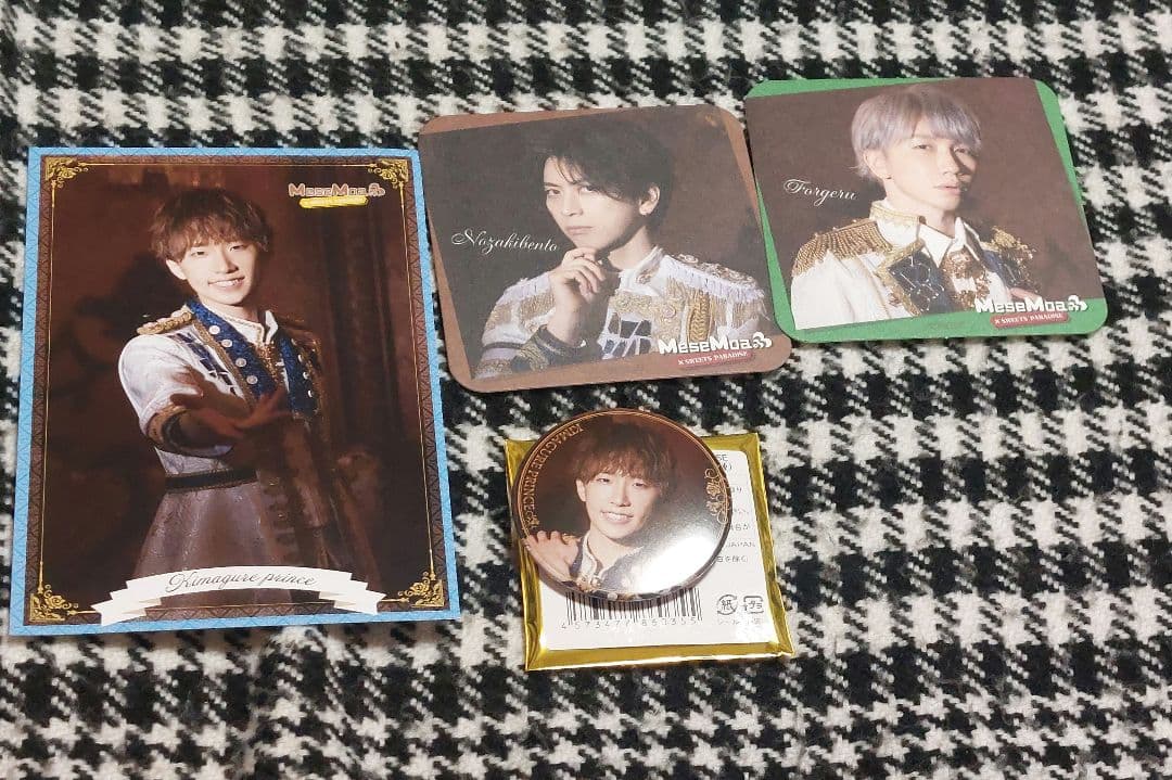 トレカ チェキ コースター 2L 缶バッジ めせもあ。 パンダドラゴン 他