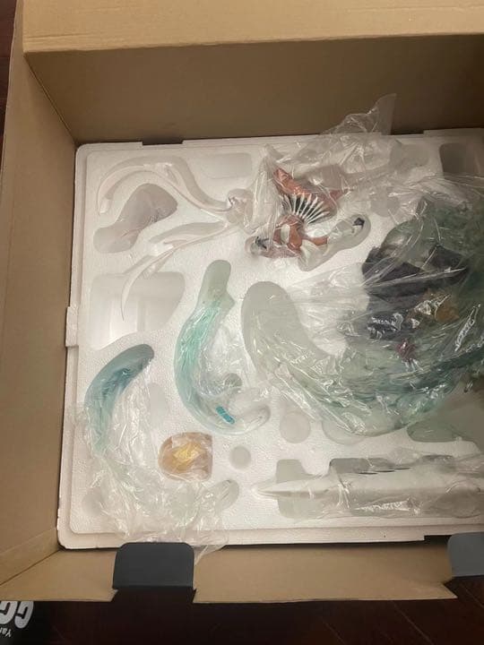 BLEACH黒衣少年図ティア ハリベル1/8ガレージキット ガレキ スタチュー