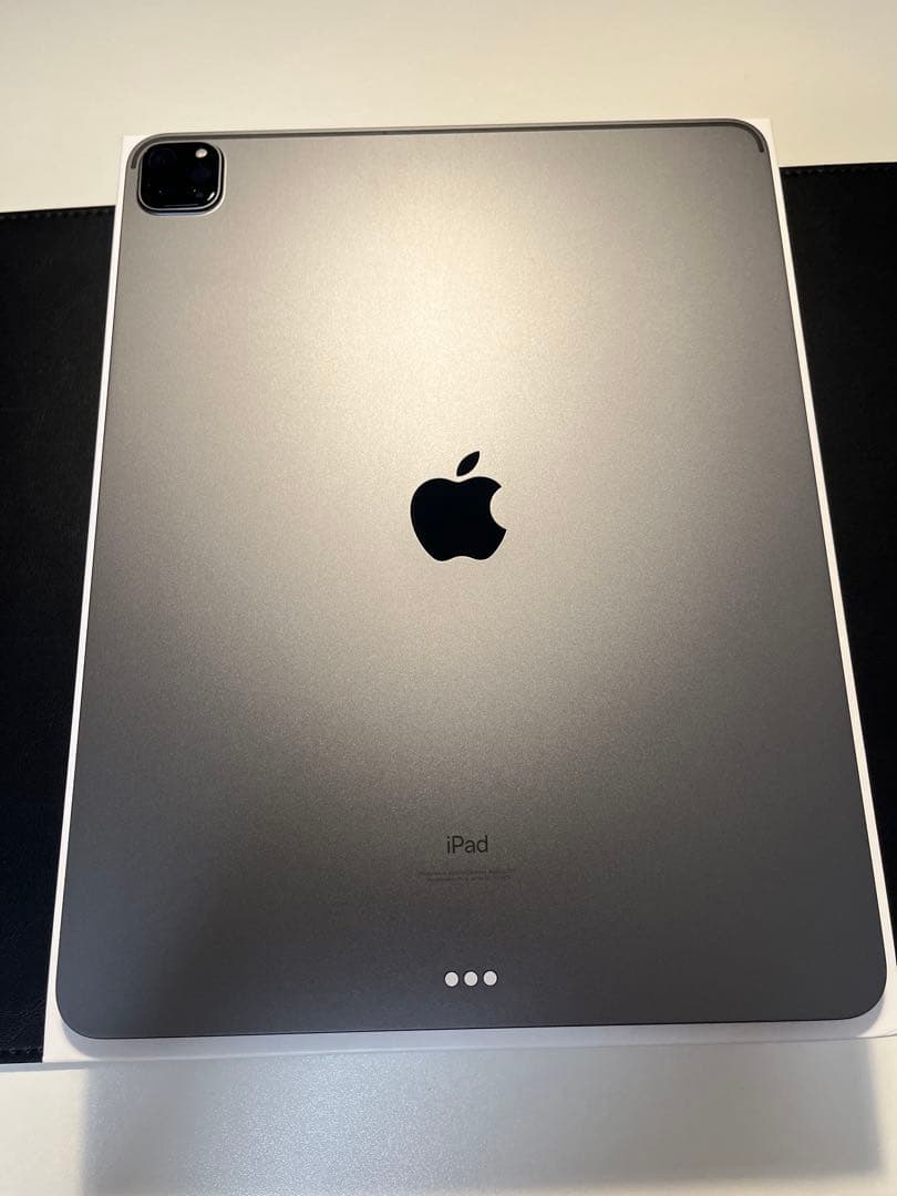 iPad Pro 12.9インチ 1TB 第5世代＋pitakaMagEZケース - メルカリ