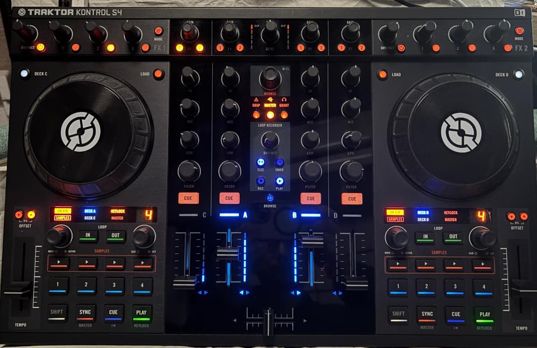 【トランスファーID付】NI Traktor Kontrol S4 MK1動作品 Used NATIVE INSTRUMENTS TRAKTOR KONTROL S4 MK1 – Kunoichi Music Square