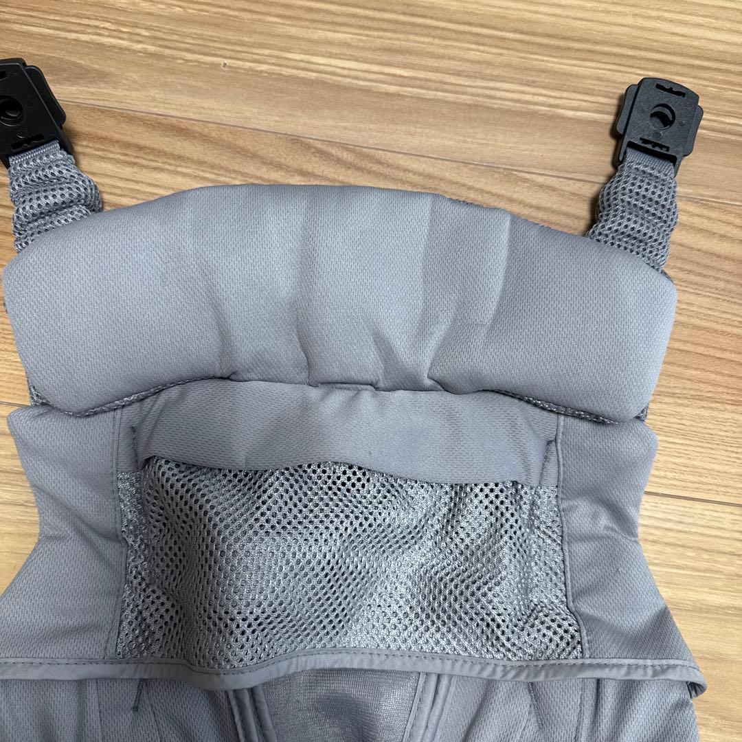 アップリカ 抱っこ紐 ラクリス グレー - メルカリ