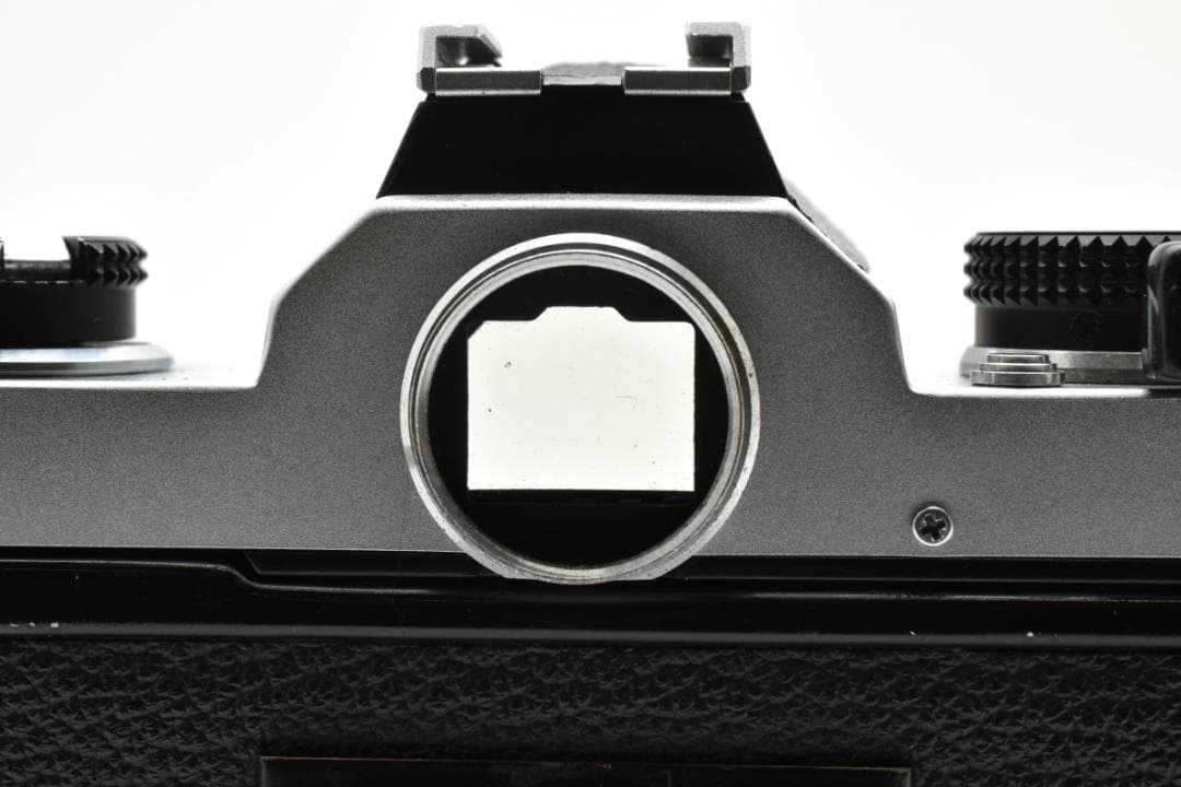 良品 NIKON FM シルバー フィルムカメラ モルト新品交換済 H041 - メルカリ