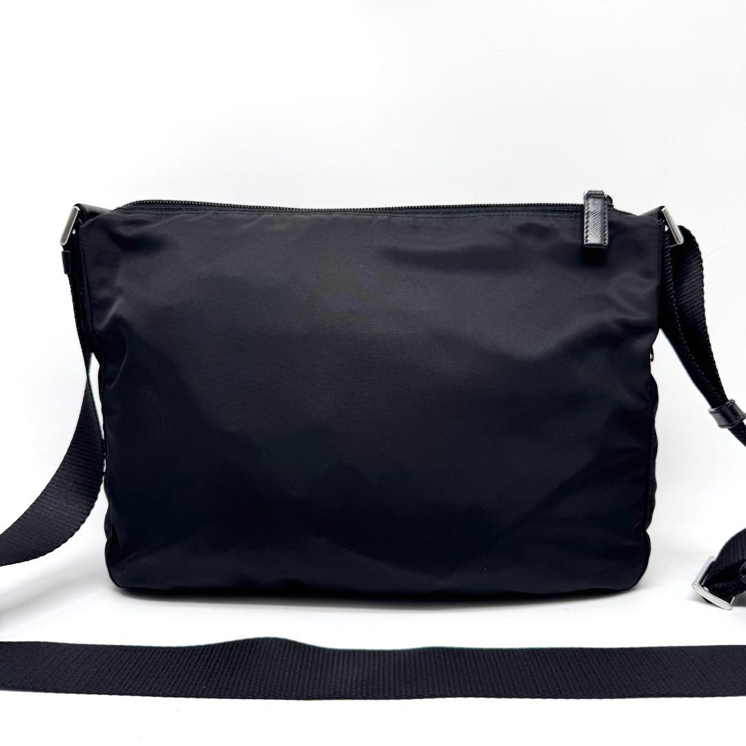 現行型・極美品✨】プラダ ショルダーバッグ サフィアーノレザー