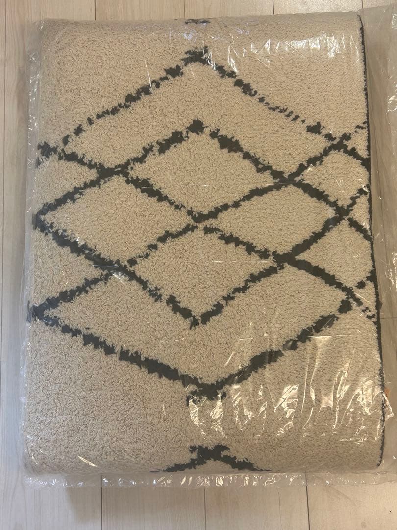 いし様専用＊【クリーニング済】unico HIMAYA ラグ200×140 - メルカリ